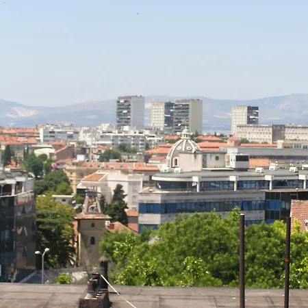 Stojanac * Split
